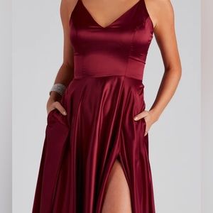 Windsor Burgundy Prom/Formal Dress